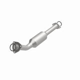 MagnaFlow Direct Fit Catalytic Converter OEM 2003-2004 Toyota Tundra Underbody - 28.75in Length - 4551406