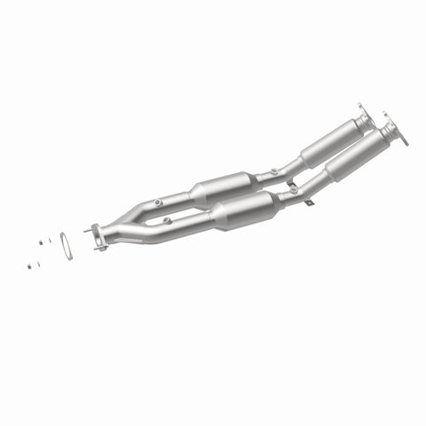 MagnaFlow Direct Fit Catalytic Converter 99-01 Volvo S80 2.8L - 24156