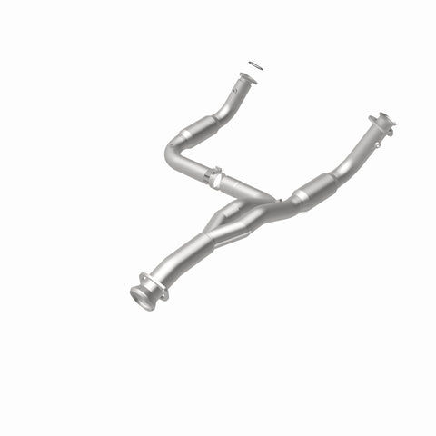 Magnaflow California Direct Fit Converter 07-10 Chevrolet Silverado 2500 HD 6.0L - 5451644