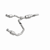 MagnaFlow Direct Fit Catalytic Converter Dodge 01-02 Ram 1500/2500/3500 Van 5.9L - 458003