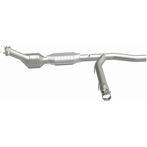 MagnaFlow Direct Fit Catalytic Converter 97-98 Ford Trucks 4.2L - 447132