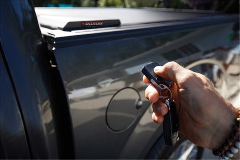 Roll-N-Lock 07-17 Toyota Tundra Crew Max Cab 65in E-Series Retractable Tonneau Cover - RC570E