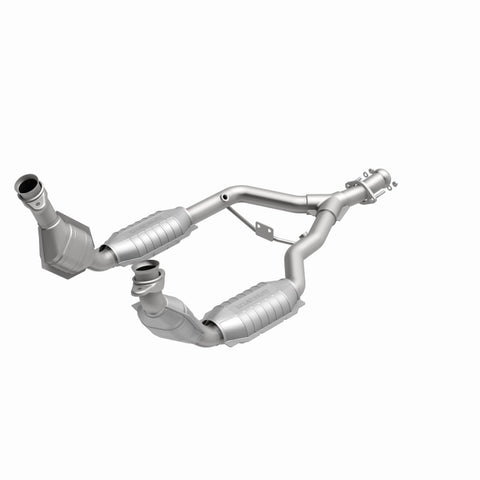 MagnaFlow Direct Fit Catalytic Converter 96-98 Ford Mustang 3.8L - 93344