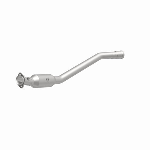 MagnaFlow Direct Fit Catalytic Converter 13-14 Mercedes-Benz GL450 V8 4.6 OEM Underbody - 21-486