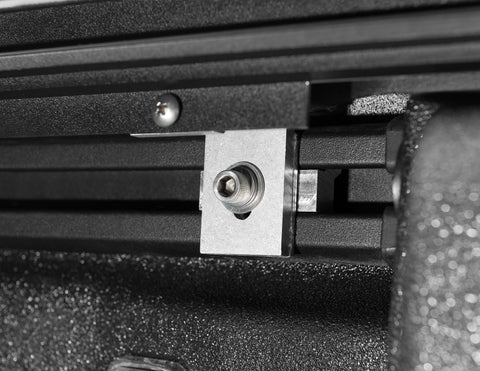 Roll-N-Lock 2020 Jeep Gladiator 5ft bed (w/ Trail Rail System) M-Series Retractable Tonneau Cover - LG495M