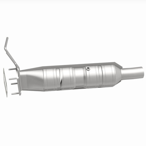 MagnaFlow 09-19 Ford F53 V10 6.8L Underbody 6.8L Direct Fit Catalytic Converter - 280435