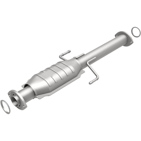 MagnaFlow Direct Fit Catalytic Converter 02-04 Tacoma 3.4L rear 50S - 441770