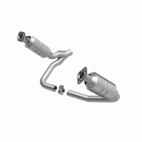 MagnaFlow Direct Fit Catalytic Conv 05-06 Dodge Dakota/2006 Mitsubishi Raider 3.7L Y-Pipe Assembly - 49462