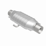 MagnaFlow Universal Catalytic Converter 2.25in Inlet/Outlet Center/Center Oval - 334015