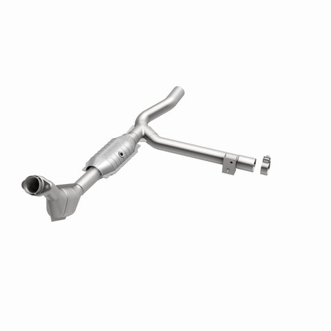 MagnaFlow Direct Fit Catalytic Converter 99-00 Ford F-150 4.2L 50S - 447142
