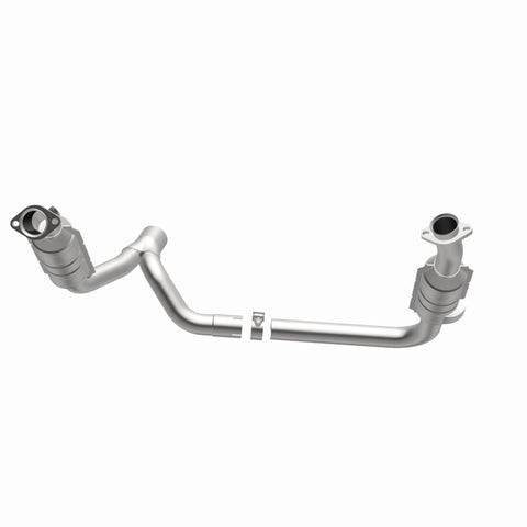 MagnaFlow Direct Fit Catalytic Converter 2006 Dodge RAM 1500 Pickup 5.7L Solid Front Axle - 49711