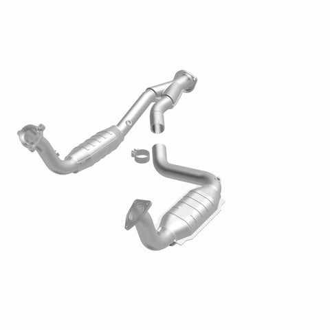 MagnaFlow Conv DF 03-06 Chevy SSR 5.3/6.0 OEM - 49580