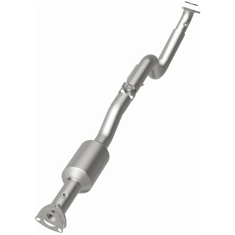 MagnaFlow 2009 Chevrolet Express 4500 V8 6.0L Right Underbody Catalytic Converter - 280428