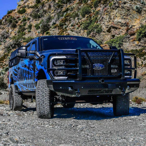 Westin 2023+ Ford F250/F350 HDX Bandit Front Bumper - Textured Black - 58-311205