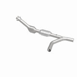 MagnaFlow Direct Fit Catalytic Converter 00-04 Ford E150 4.6L P/S - 447157