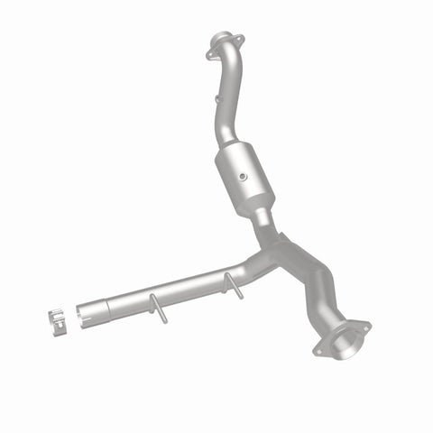 MagnaFlow Direct Fit Catalytic Converter 15-17 Ford F150 V6 2.7L OEM Underbody - 21-471