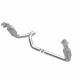 MagnaFlow 2006 Dodge Ram 1500 5.7L Direct Fit Catalytic Converter - 4651711