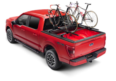 Roll-N-Lock 19-22 RAM 1500 (w/o Swing Gate - 67.4in. Bed) E-Series XT Retractable Tonneau Cover - 401E-XT