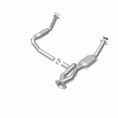 MagnaFlow DF Cat. Conv 02-06 Cadillac Truck. 8 5.3L Dual Conv. Y-Pipe Assy 2wd/Chevy Truck 99-07 - 51097