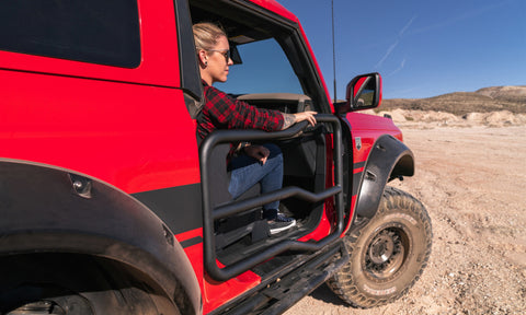 Bushwacker 21-22 Ford Bronco (2 Door) Pocket Style Fender Flares - 4pc Smooth - 20965-02