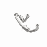MagnaFlow Direct Fit Catalytic Converter 99-00 Windstar 3.0L V6 - 23542
