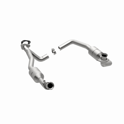 MagnaFlow Direct Fit Catalytic Converter 2002 Ford E-Series Vans 5.4L - 447378