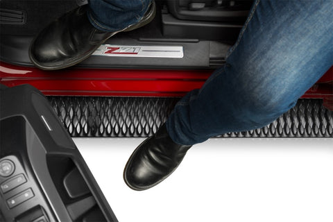 N-Fab Growler Fleet 07-18 Chevy/GMC 1500 / 08-10 Chevy/GMC 2500 Quad Cab - Cab Length - Tex. Black - GFC07QC-TX
