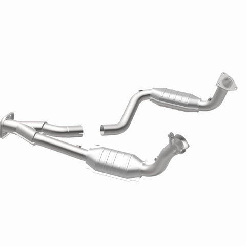 MagnaFlow Direct Fit Catalytic Converter 03-06 Chevy SSR 5.3/6.0 OEM - 49580