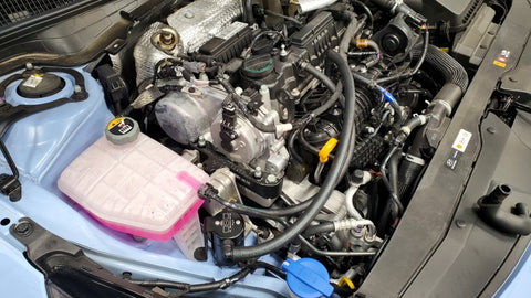 J&amp;L 22-24 Hyundai Elantra N 2.0L Oil Separator 3.0 Passenger Side - Black Anodized - 3119P-B