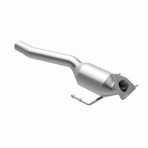 MagnaFlow Direct Fit Catalytic Converter 04-07 VW Touareg 4.2L Passenger Side - 51156