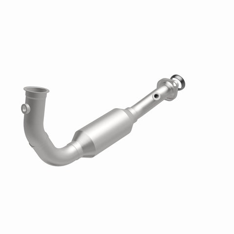 MagnaFlow Direct Fit Catalytic Converter OEM 2004 Jeep Liberty Underbody - 4551583
