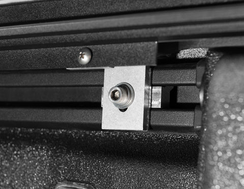 Roll-N-Lock 2020 Jeep Gladiator 5ft bed (w/ Trail Rail System) M-Series Retractable Tonneau Cover - LG495M