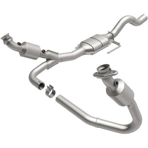 MagnaFlow Direct Fit Catalytic Converter 00-02 Dakota 3.9L - 458012