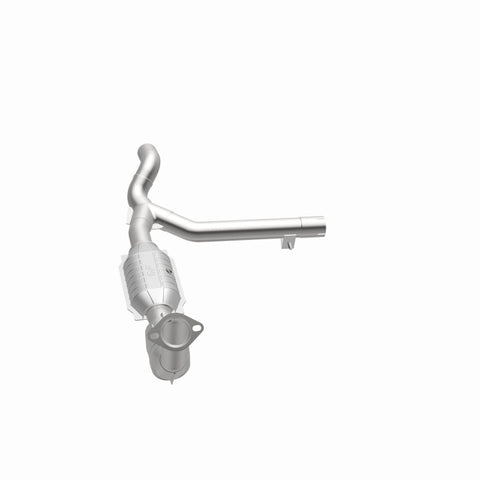 MagnaFlow Direct Fit Catalytic Converter 99-00 Ford Exped 4.6L - 51116