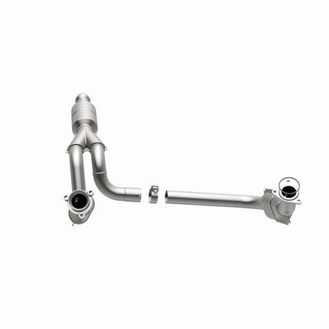MagnaFlow Direct Fit Catalytic Converter 10-13 GMC Sierra 1500 V6 4.3L - 5481578