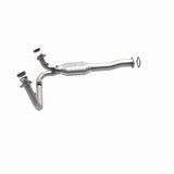 MagnaFlow Direct Fit Catalytic Converter California Grade 96-99 GM K/C 1500/2500 5.0L V8/4.3L V6 - 4451457