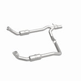 MagnaFlow Direct Fit Catalytic Converter 2009-2012 E-150 5.4 L Underbody - 52294
