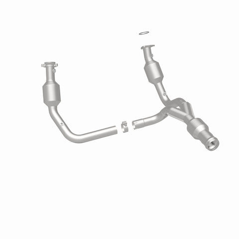 MagnaFlow Converter Direct Fit 2015 GMC Yukon XL V8 6.2L - 52617