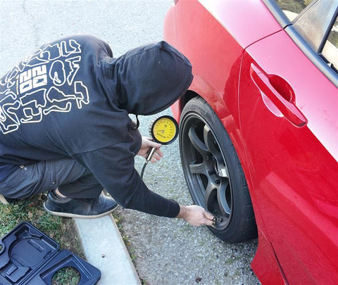 Whiteline Tire Pressure Gauge - WTK005