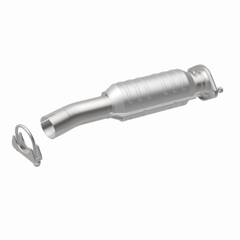 MagnaFlow Direct Fit Catalytic Converter 04 Toyota Sienna 3.3L - 49099