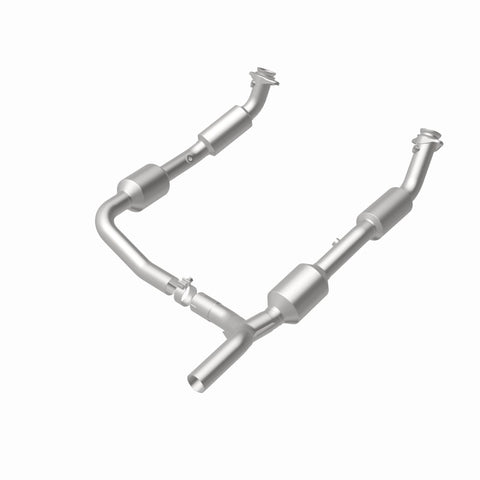 MagnaFlow Direct Fit Catalytic Converter OEM 07-08 Ford E-150 - 5582640