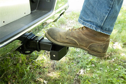 Dee Zee Universal Hitch Step - DZ15302S