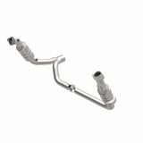 MagnaFlow Direct Fit Catalytic Converter 2006 Dodge RAM 1500 Pickup 5.7L Solid Front Axle - 49711