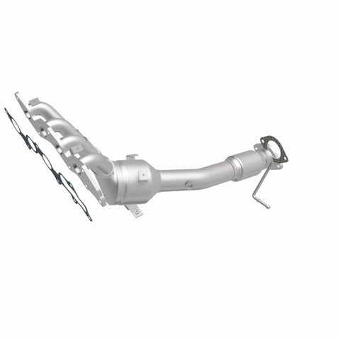 MagnaFlow Direct Fit Catalytic Converter 10-13 Mazda 3 2.0L Manifold - 51802