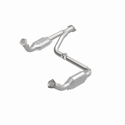 MagnaFlow Direct Fit Catalytic Converter 00-01Tahoe/Yukon V8 5.7L - 93603