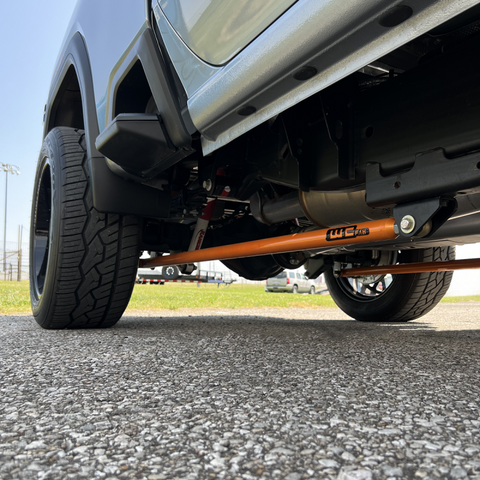 Wehrli 20-24 Chevy & GMC Duramax RCLB/CCSB/ECSB 60in. Traction Bar Kit - Gloss White - WCF100826-GW
