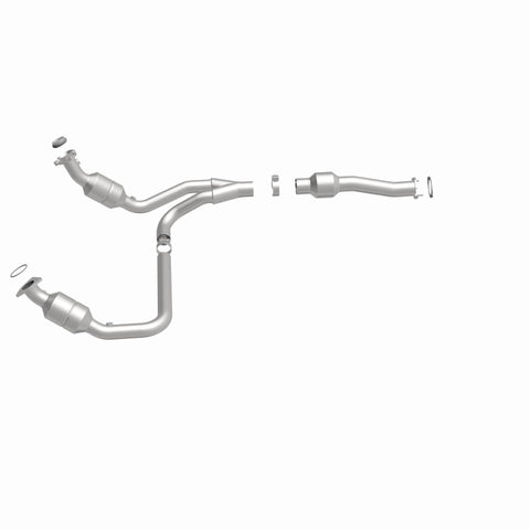 MagnaFlow Direct Fit Catalytic Converter 2011-2014 Express 1500 4.3L Underbody - 52134