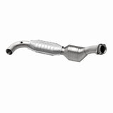 MagnaFlow Direct Fit Catalytic Converter 97-98 Ford Trucks 4.2L - 447131