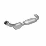 MagnaFlow Direct Fit Catalytic Converter 00-01 Ford F-150 4.6L 2wd - 93152