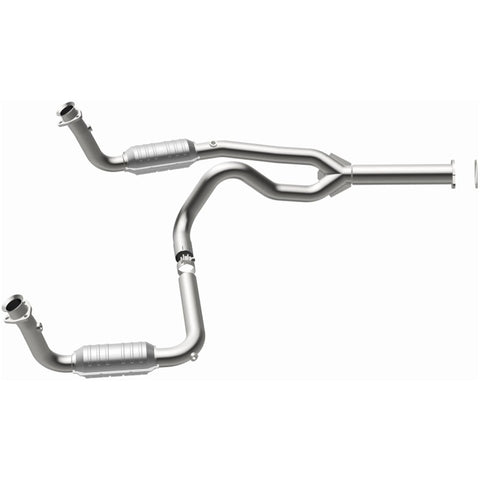 MagnaFlow Conv DF 2000 Chevrolet/GMC Express/Savana 1500/2500 5.7L to 8500 GVW - 23073